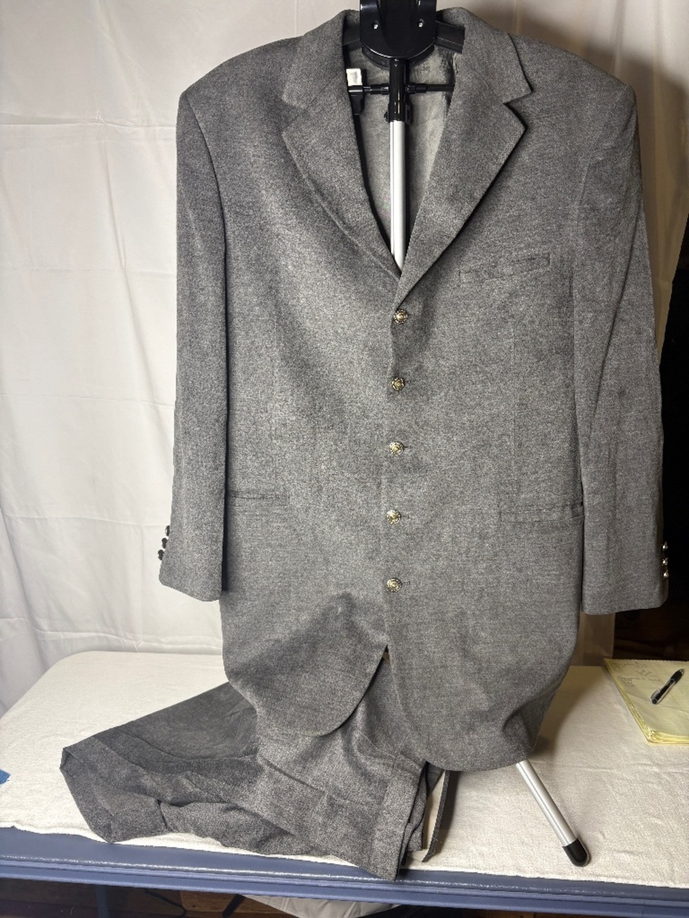 Zacchi Classico Italiana Mens Gray Suit Cashmere Feel USA Versace Like Buttons